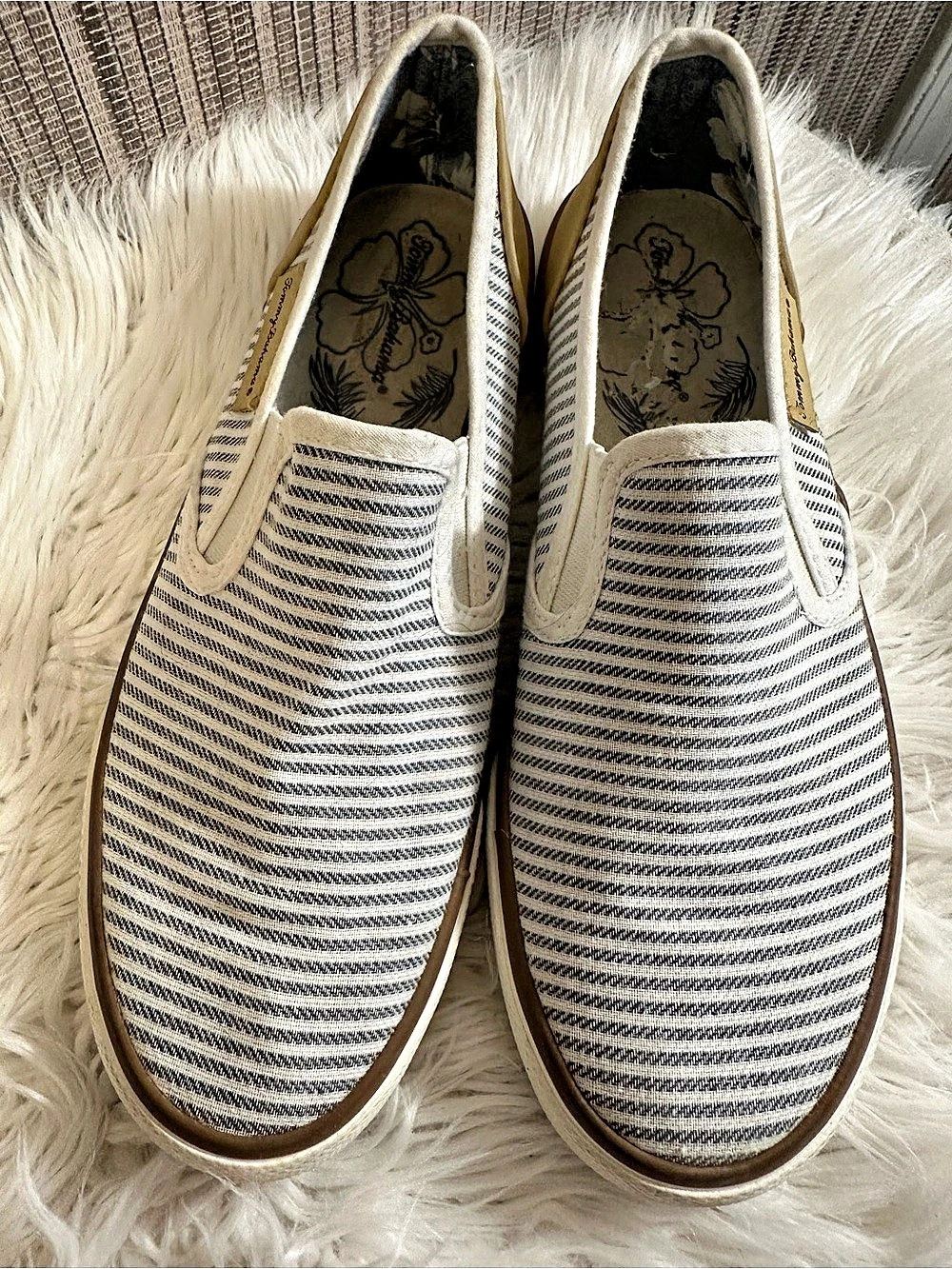 Tommy Bahama Striped Canvas Slip On Sneakers Women’s 7.5
